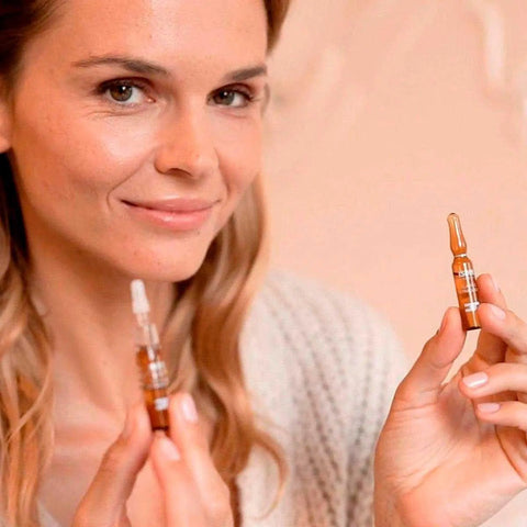 ISDIN Flavo-C Serum Facial Ultraglican 2 Ml Com 10 Ampolas