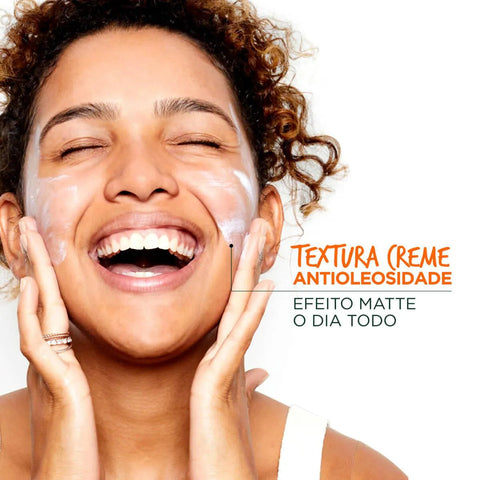 Sabonete Líquido Facial Garnier Skinactive Uniform&Matte 120G