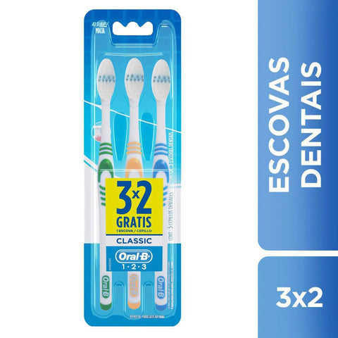 Escova de Dente Oral-B Classic Clean Macia, Sortida, Leve 3 e Pague 2 Unidades