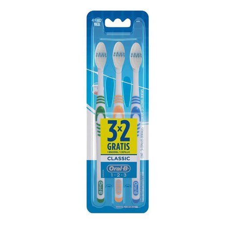 Escova de Dente Oral-B Classic Clean Macia, Sortida, Leve 3 e Pague 2 Unidades