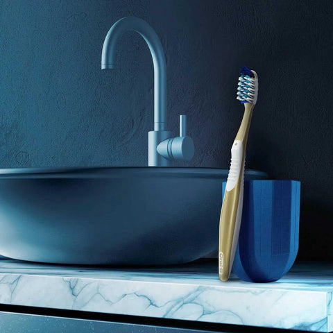 Escova de Dente Oral-B Pro-Saúde 7 Benefícios Sortida, Leve 2 Pague 1