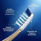 Escova de Dente Oral-B Pro-Saúde 7 Benefícios Sortida, Leve 2 Pague 1