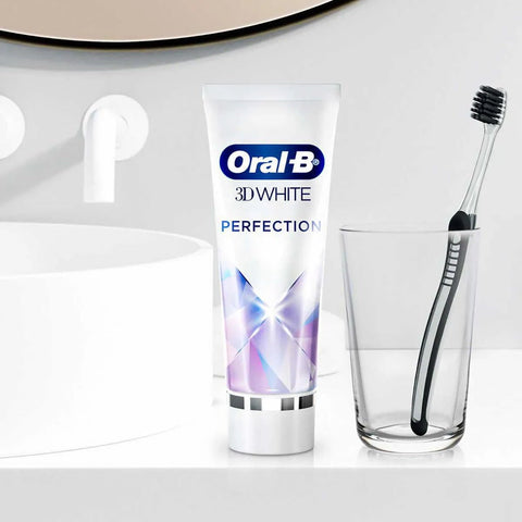 Pasta de Dente Oral-B 3D White Perfection 102 g