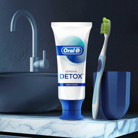 Pasta de Dente Oral-B Gengiva Detox Deep Clean - 102 g