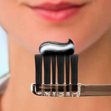 Pasta de Dente Oral-B Natural Essence  Bicarbonato e Carvão - 90 g