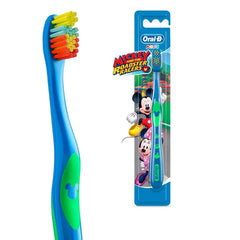 Escova de Dente Oral-B Kids Mickey, Macia, Sortida Com 1 Unidade