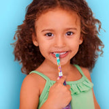 Escova Elétrica Oral-B Disney 3+ Anos, Princesas, Sortida Com 1 Unidade + Pilhas Duracell, Aa Com 2 Unidades
