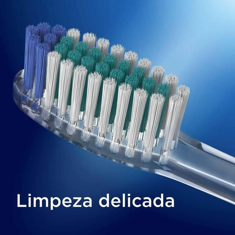 Kit Escova de Dente Oral-B Sensitive Indicator Extra Macia + Fio Dental Oral-B Satin Floss