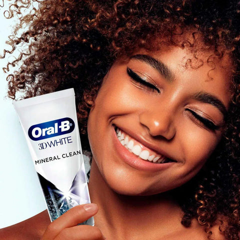 Pasta de Dente Oral-B 3D White Mineral Clean  102 g