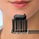 Pasta de Dente Oral-B 3d White Mineral Clean Com Carvão 70g